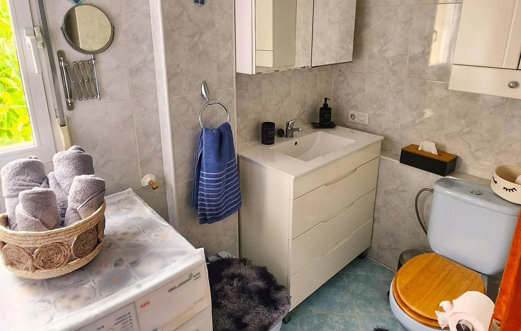 Sunflower Beach House Estepona Hiszpania
